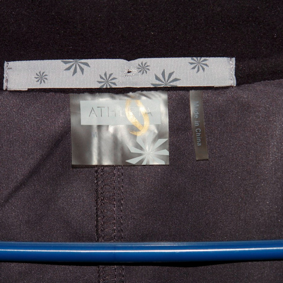 SOLD********************Athleta Charcoal Grey Damask Print Rain Coat Med - Picture 3 of 6